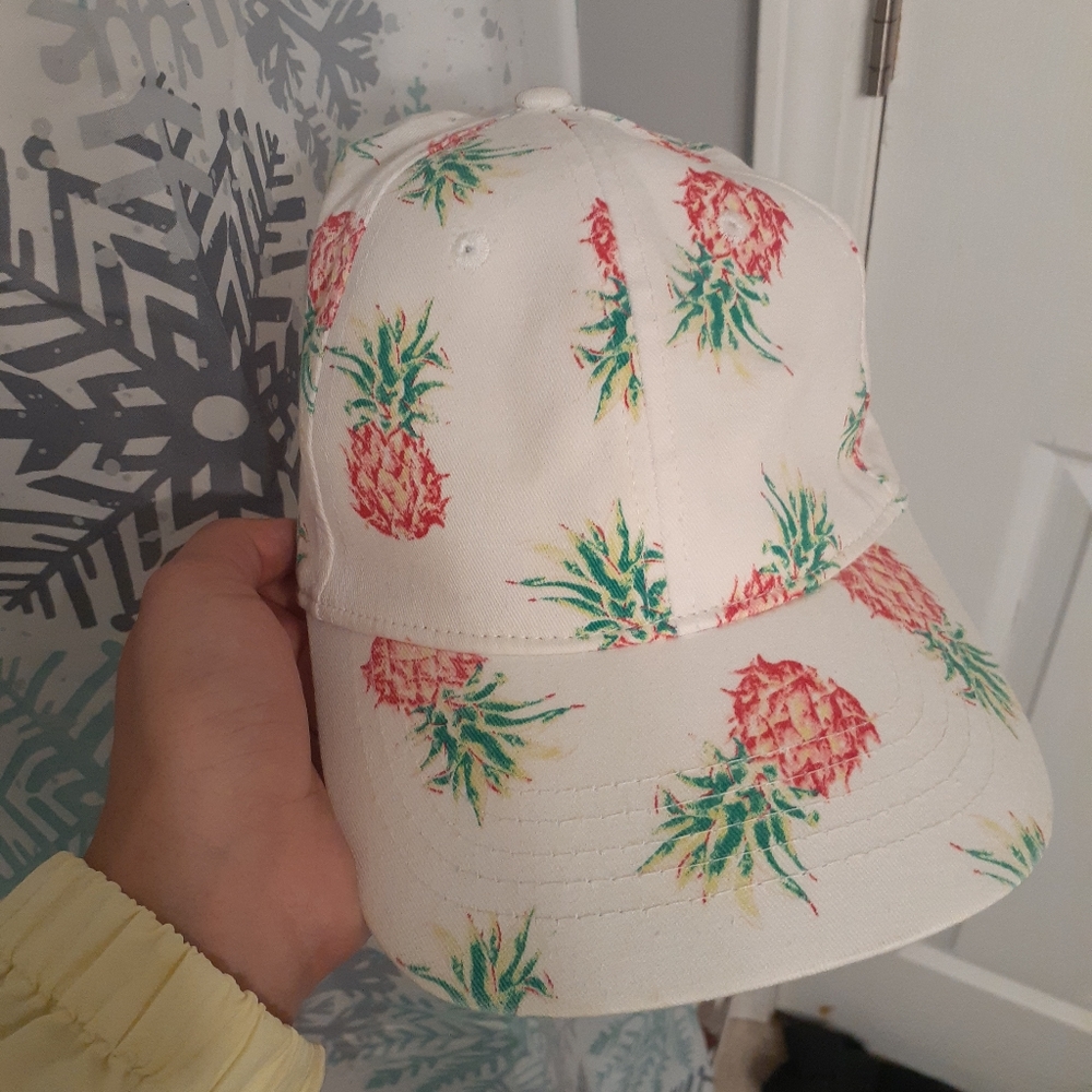 Pineapple hat